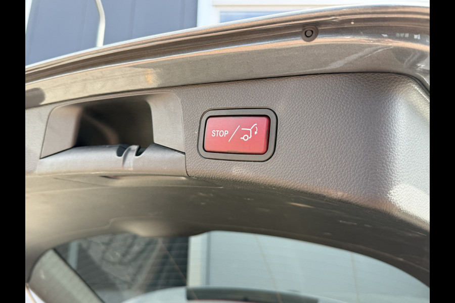 Mercedes-Benz C-Klasse Estate 200 Business Solution AMG | Origineel NL | Multi beam | Parkassist | Dodehoeksensoren | Stoelverwarming Mercedes-Benz C-Klasse Estate 200 Business Solution AMG | Origineel NL | Multi beam | Parkassist | Dodehoeksensoren | Stoelverwarming