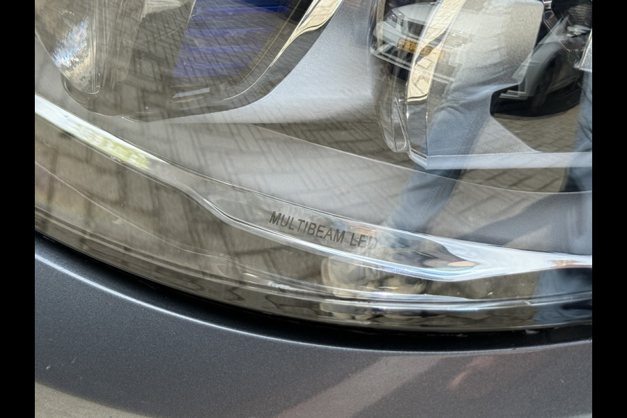 Mercedes-Benz C-Klasse Estate 200 Business Solution AMG | Origineel NL | Multi beam | Parkassist | Dodehoeksensoren | Stoelverwarming Mercedes-Benz C-Klasse Estate 200 Business Solution AMG | Origineel NL | Multi beam | Parkassist | Dodehoeksensoren | Stoelverwarming