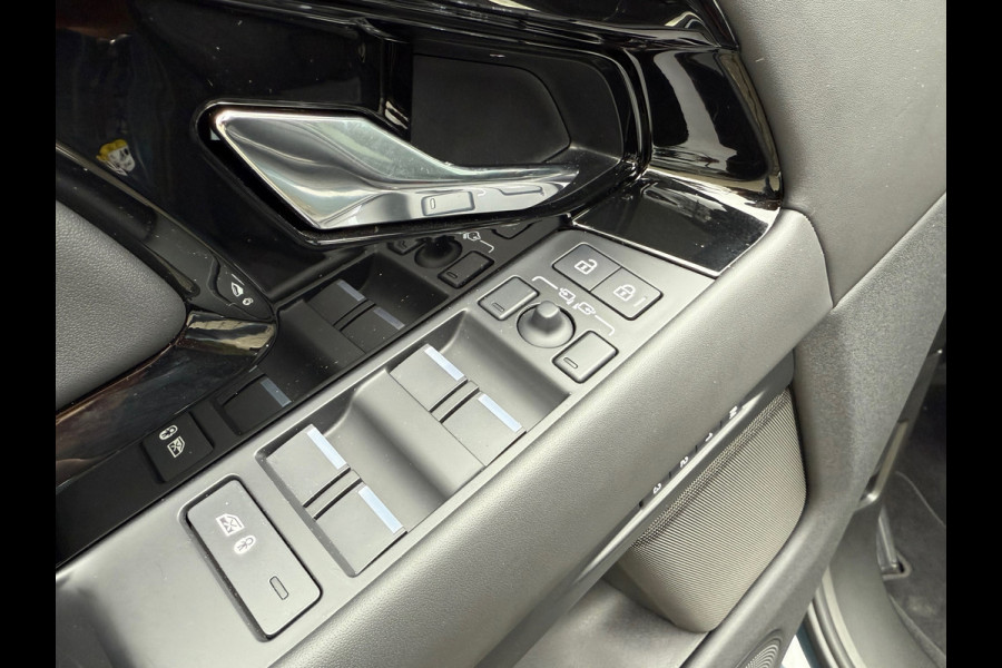 Land Rover Range Rover Evoque 1.5 P300 PHEV AWD Dynamic HSE - Leder - Panoramadak - Blackpack - Navi Land Rover Range Rover Evoque 1.5 P300 PHEV AWD Dynamic HSE - Leder - Panoramadak - Blackpack - Navi