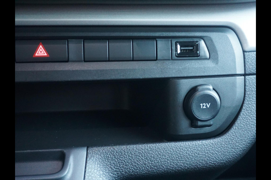 Opel Zafira-e Life 75 kWh 6-persoons VIP uitvoering, voorzien van alle opties Opel Zafira-e Life 75 kWh 6-persoons VIP uitvoering, voorzien van alle opties