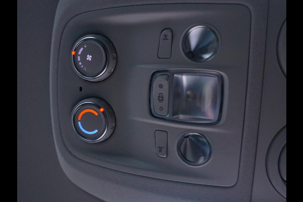 Opel Zafira-e Life 75 kWh 6-persoons VIP uitvoering, voorzien van alle opties Opel Zafira-e Life 75 kWh 6-persoons VIP uitvoering, voorzien van alle opties