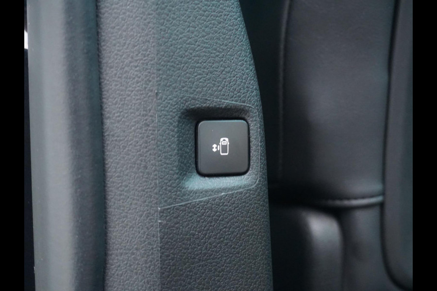 Opel Zafira-e Life 75 kWh 6-persoons VIP uitvoering, voorzien van alle opties Opel Zafira-e Life 75 kWh 6-persoons VIP uitvoering, voorzien van alle opties