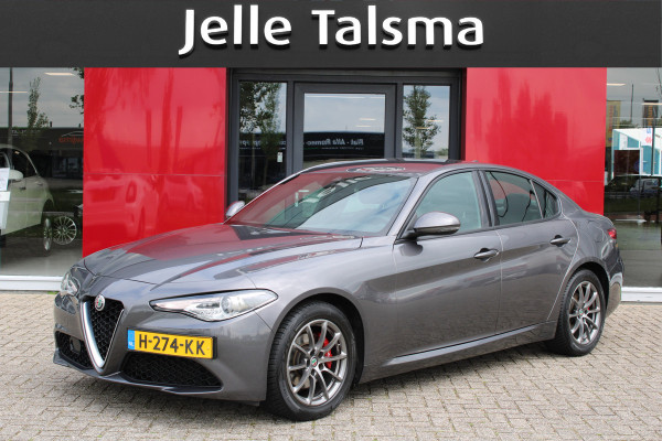 Alfa Romeo Giulia 2.0T Super | Veloce interieur | Stuur\stoel verwarming | Xenon | Regen\lichtsensor Alfa Romeo Giulia 2.0T Super | Veloce interieur | Stuur\stoel verwarming | Xenon | Regen\lichtsensor