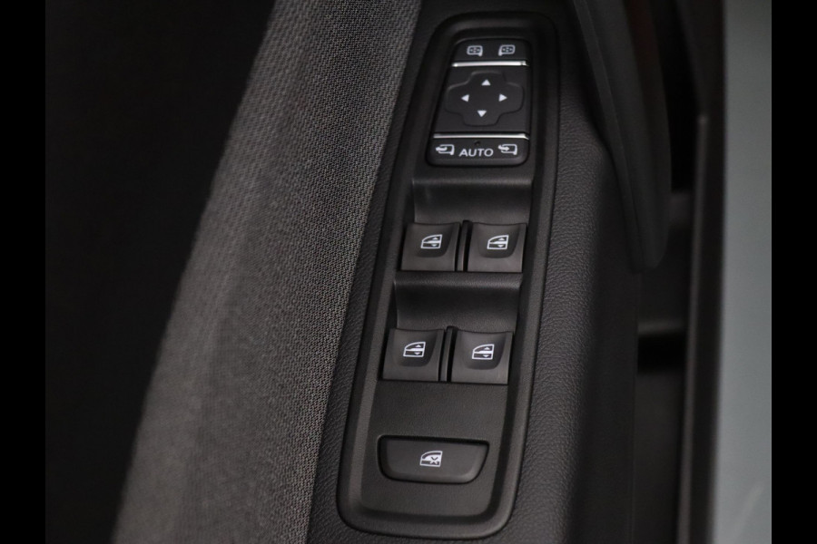 Renault Kangoo TCe 130pk Nordic Line EDC/Automaat Adapt. Cruise | Camera | Climate | Navi | Parksens. | Stoelverw.