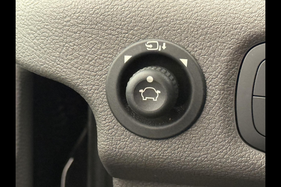 Ford Transit 310 2.0 TDCI L2H2 Trend Automaat Navigatie DAB PDC Airco Camera Carplay