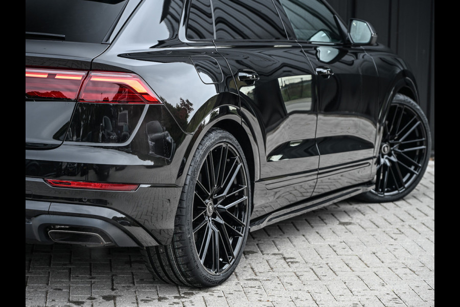 Audi Q8 55TFSI e QUATTRO PRO LINE S COMPETITION | S-SEATS | PANORAMADAK | 4 WIEL BESTURING | B&O SOUND | HEAD-UP | LUCHTVERING | DAB+ |