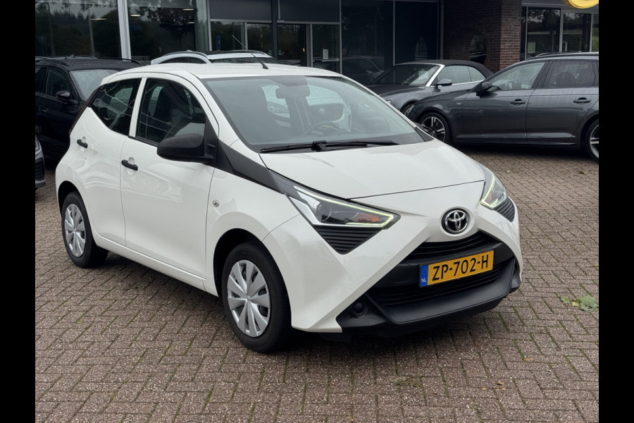 Toyota Aygo 1.0 VVT-i x Toyota Aygo 1.0 VVT-i x