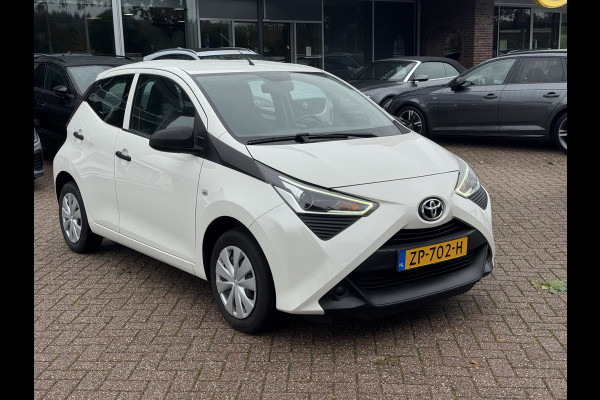 Toyota Aygo 1.0 VVT-i x Toyota Aygo 1.0 VVT-i x