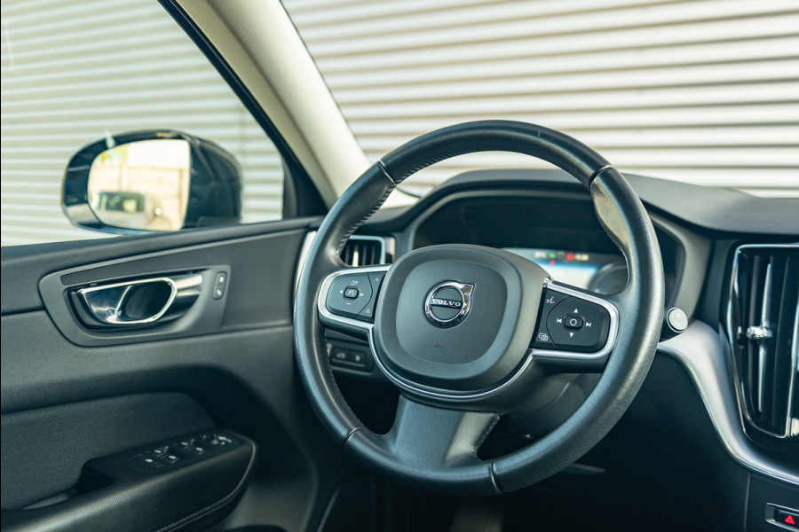 Volvo XC60 T6 Aut. Inscription Panoramadak Parkeercamera 340pk