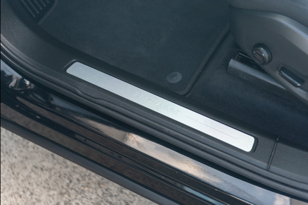 Volvo XC60 T6 Aut. Inscription Panoramadak Parkeercamera 340pk