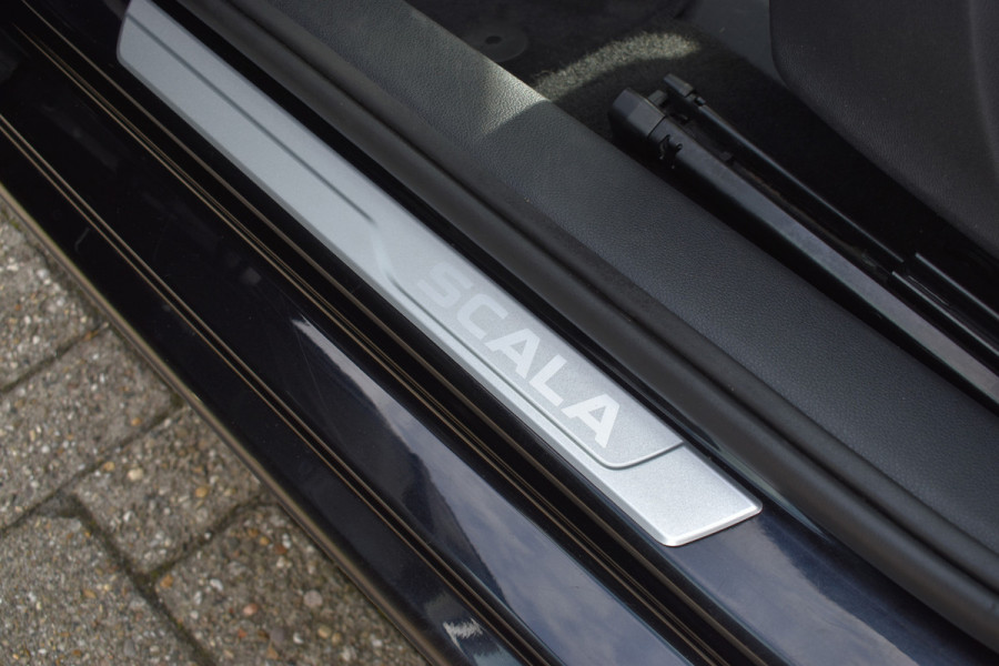 Škoda SCALA 1.0 TSI Business Edition Automaat / Panoramadak / Parkeerhulp / Virtual Cockpit / LED/ Climate Control Škoda SCALA 1.0 TSI Business Edition Automaat / Panoramadak / Parkeerhulp / Virtual Cockpit / LED/ Climate Control
