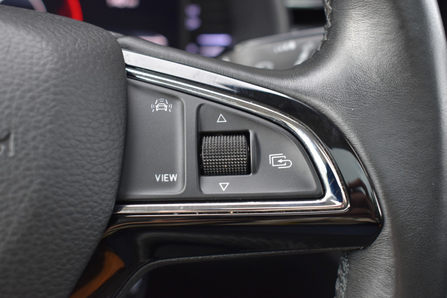 Škoda SCALA 1.0 TSI Business Edition Automaat / Panoramadak / Parkeerhulp / Virtual Cockpit / LED/ Climate Control Škoda SCALA 1.0 TSI Business Edition Automaat / Panoramadak / Parkeerhulp / Virtual Cockpit / LED/ Climate Control