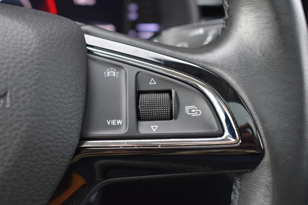 Škoda SCALA 1.0 TSI Business Edition Automaat / Panoramadak / Parkeerhulp / Virtual Cockpit / LED/ Climate Control Škoda SCALA 1.0 TSI Business Edition Automaat / Panoramadak / Parkeerhulp / Virtual Cockpit / LED/ Climate Control