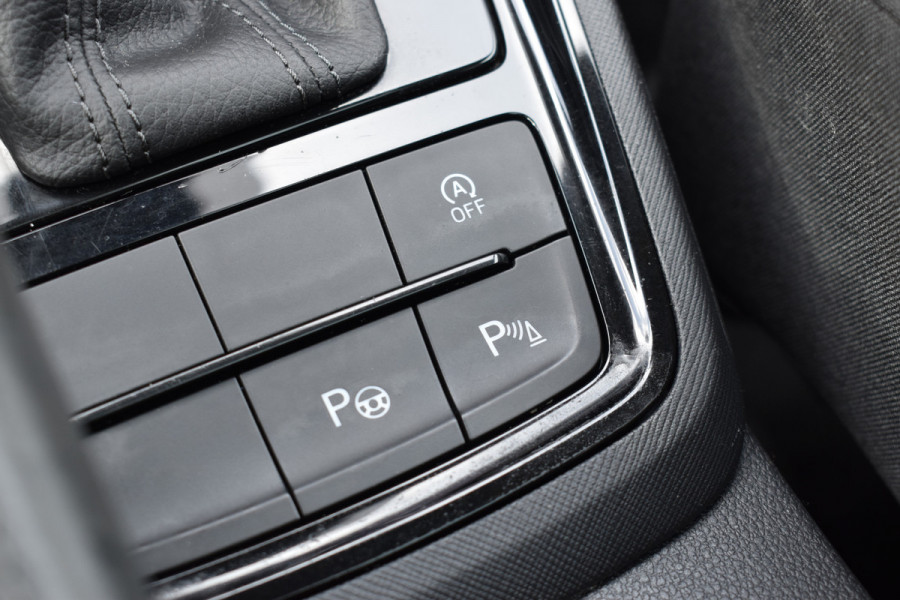 Škoda SCALA 1.0 TSI Business Edition Automaat / Panoramadak / Parkeerhulp / Virtual Cockpit / LED/ Climate Control Škoda SCALA 1.0 TSI Business Edition Automaat / Panoramadak / Parkeerhulp / Virtual Cockpit / LED/ Climate Control