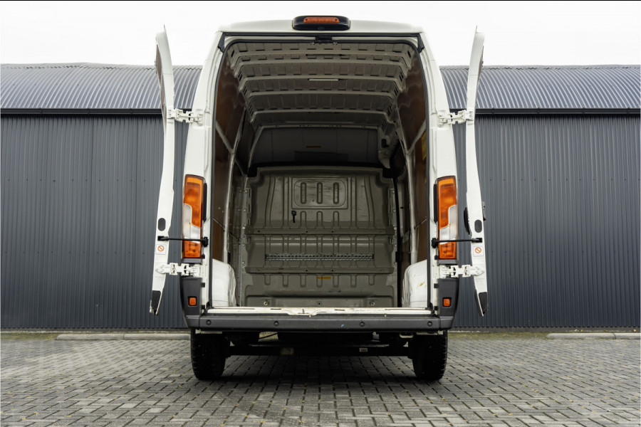 Peugeot Boxer BlueHDI L3H3 | 160PK | Camera | Navigatie | Cruise | Airco | 3T Trekgewicht | PDC | Euro 6