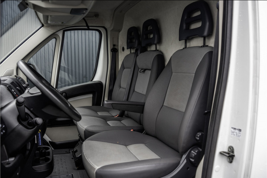 Peugeot Boxer BlueHDI L3H3 | 160PK | Camera | Navigatie | Cruise | Airco | 3T Trekgewicht | PDC | Euro 6