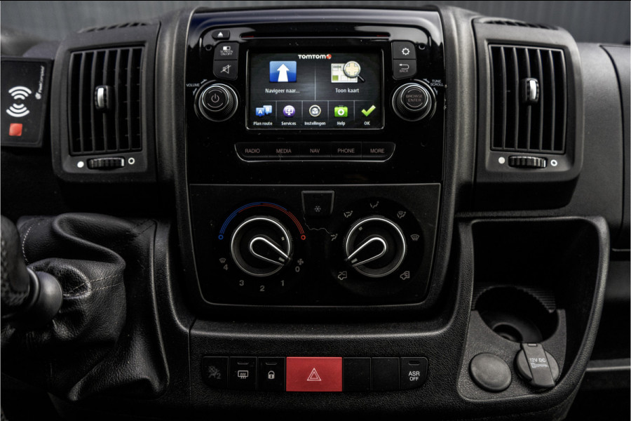 Peugeot Boxer BlueHDI L3H3 | 160PK | Camera | Navigatie | Cruise | Airco | 3T Trekgewicht | PDC | Euro 6