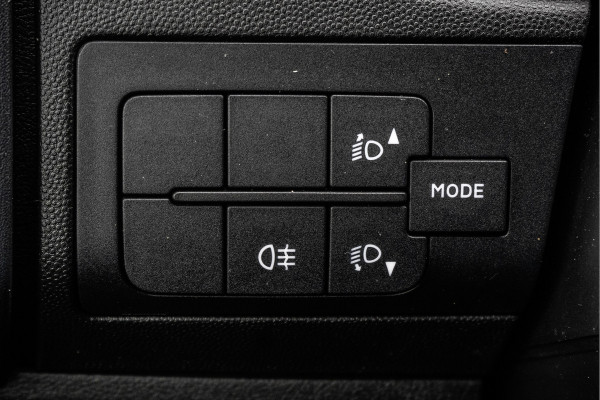 Peugeot Boxer BlueHDI L3H3 | 160PK | Camera | Navigatie | Cruise | Airco | 3T Trekgewicht | PDC | Euro 6