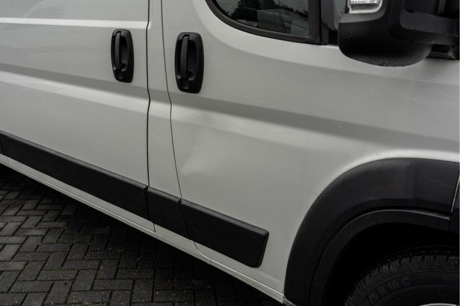 Peugeot Boxer BlueHDI L3H3 | 160PK | Camera | Navigatie | Cruise | Airco | 3T Trekgewicht | PDC | Euro 6