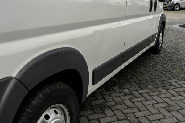 Peugeot Boxer BlueHDI L3H3 | 160PK | Camera | Navigatie | Cruise | Airco | 3T Trekgewicht | PDC | Euro 6