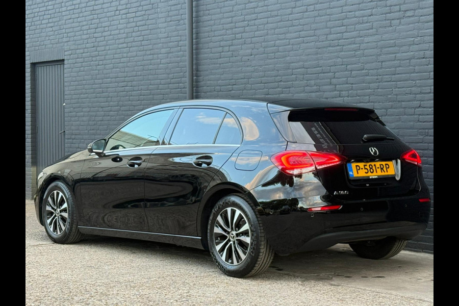 Mercedes-Benz A-Klasse 180 Business Solution AMG | STOEL VERW | CAMERA | CARPLAY | MULTI STUUR | NWE APK Mercedes-Benz A-Klasse 180 Business Solution AMG | STOEL VERW | CAMERA | CARPLAY | MULTI STUUR | NWE APK