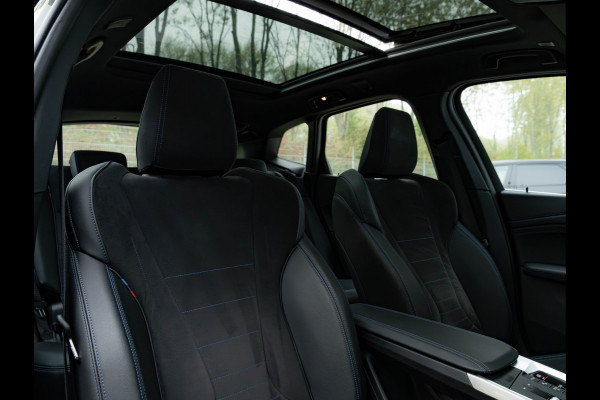 BMW 2 Serie Active Tourer 230e xDrive - Pano - Trekhaak - Memoryzetel - Driving + Parking Ass Prof BMW 2 Serie Active Tourer 230e xDrive - Pano - Trekhaak - Memoryzetel - Driving + Parking Ass Prof