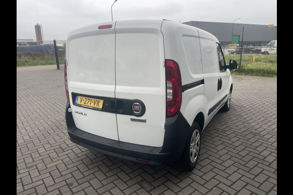 Fiat Doblò 1.6 MJ 105PK airco | navigatie | 3-zits Fiat Doblò 1.6 MJ 105PK airco | navigatie | 3-zits