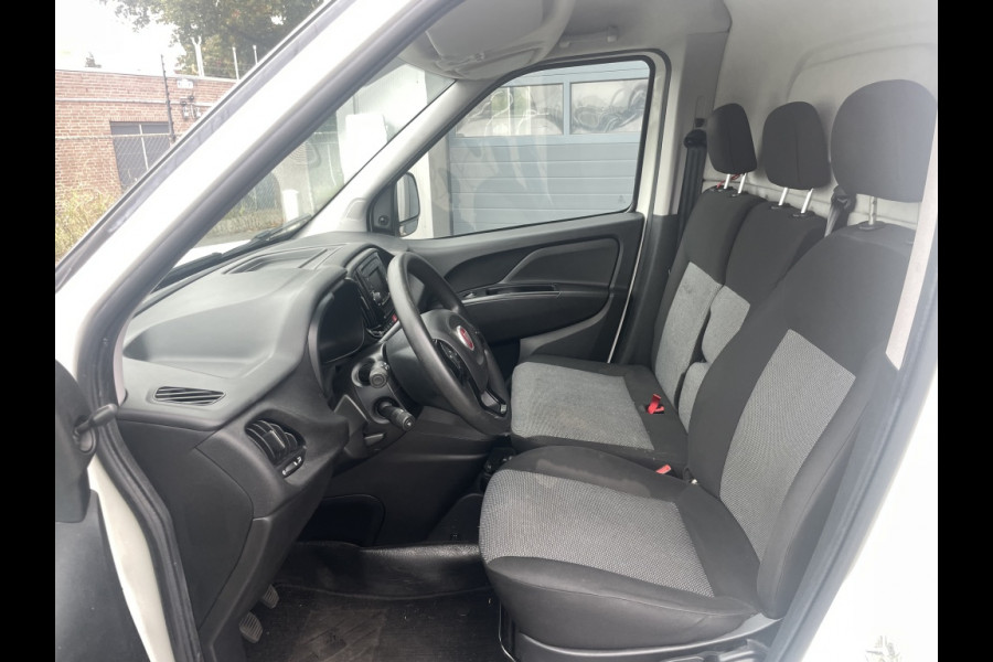 Fiat Doblò 1.6 MJ 105PK airco | navigatie | 3-zits Fiat Doblò 1.6 MJ 105PK airco | navigatie | 3-zits