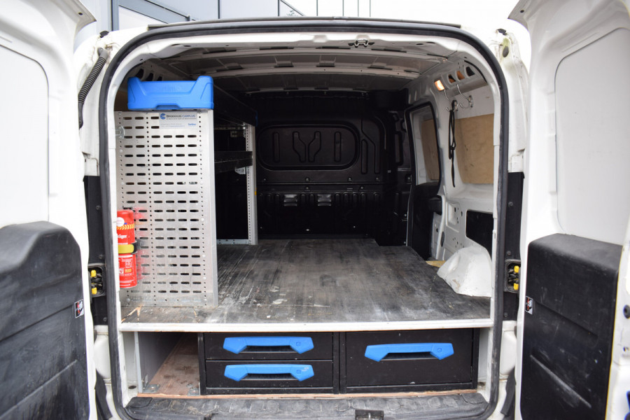 Opel Combo 1.3 CDTi L2H1 Edition | Sortimo Inrichting | Trekhaak | Airco | Cruise Opel Combo 1.3 CDTi L2H1 Edition | Sortimo Inrichting | Trekhaak | Airco | Cruise