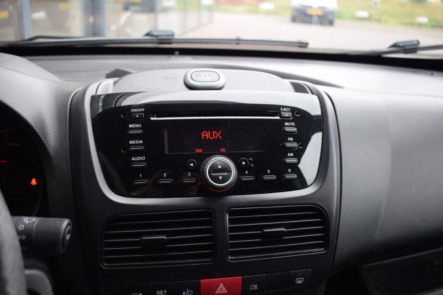 Opel Combo 1.3 CDTi L2H1 Edition | Sortimo Inrichting | Trekhaak | Airco | Cruise Opel Combo 1.3 CDTi L2H1 Edition | Sortimo Inrichting | Trekhaak | Airco | Cruise