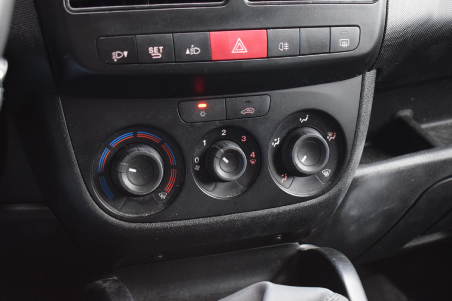 Opel Combo 1.3 CDTi L2H1 Edition | Sortimo Inrichting | Trekhaak | Airco | Cruise Opel Combo 1.3 CDTi L2H1 Edition | Sortimo Inrichting | Trekhaak | Airco | Cruise