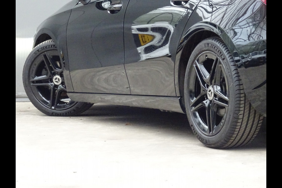 Mercedes-Benz A-Klasse 180 Premium * 18 INCH * LEER * GR NAVI * CAMERA !!