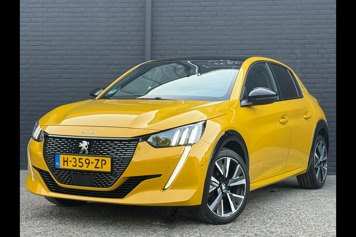 Peugeot 208 1.2 PureTech GT-Line | 1STE EIGENAAR | PANO | CARPLAY | CAMERA | NWE APK Peugeot 208 1.2 PureTech GT-Line | 1STE EIGENAAR | PANO | CARPLAY | CAMERA | NWE APK