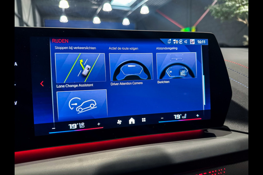 BMW 1-serie M135 xDrive Frozen|H/K|360|HUD|Panorama