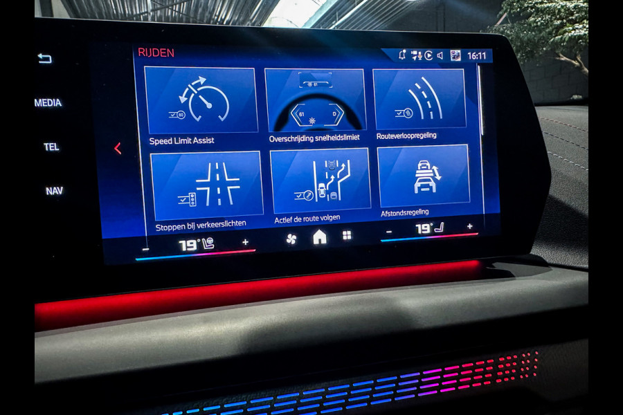 BMW 1-serie M135 xDrive Frozen|H/K|360|HUD|Panorama