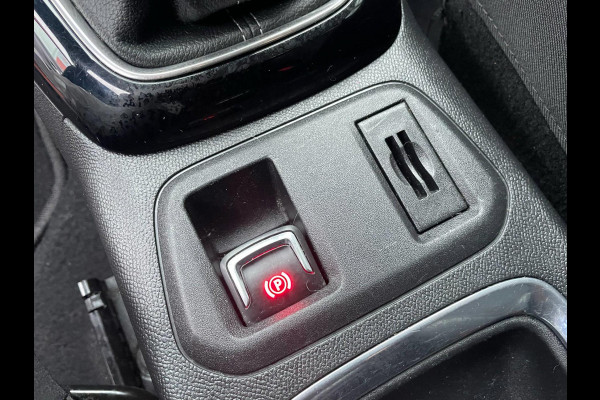 Opel Corsa 1.2 Elegance / CarPlay / 360 camera