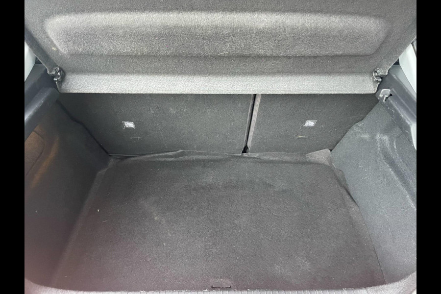 Opel Corsa 1.2 Elegance / CarPlay / 360 camera