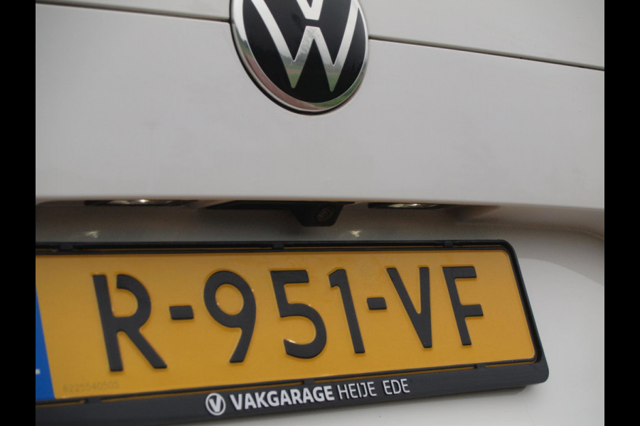 Volkswagen Multivan 1.4 eHybrid L2H1 Life | 7 persoons | Camera | Apple Carplay | NL-Auto |