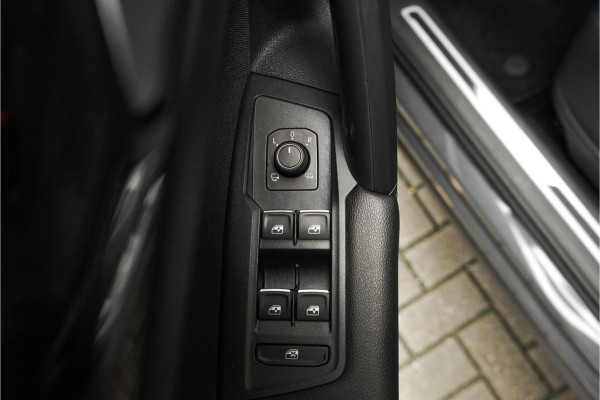 Volkswagen Tiguan 1.4 TSI eHybrid Elegance DSG Pano ACC Camera Trekhaak