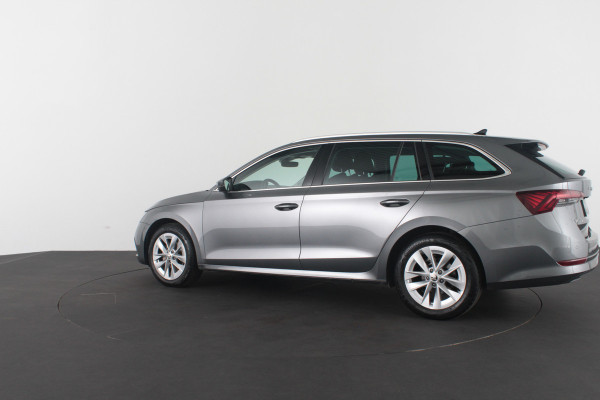 Škoda Octavia Combi 1.0 e-TSI Ambition > Trekhaak/Camera/Stoelverwarming/Sfeerverlichting.... | 4353|