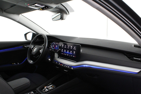 Škoda Octavia Combi 1.0 e-TSI Ambition > Trekhaak/Camera/Stoelverwarming/Sfeerverlichting.... | 4353|