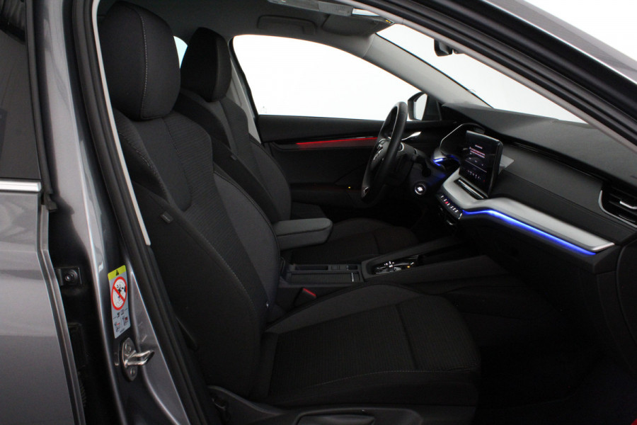 Škoda Octavia Combi 1.0 e-TSI Ambition > Trekhaak/Camera/Stoelverwarming/Sfeerverlichting.... | 4353|