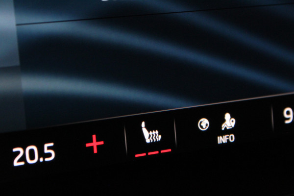 Škoda Octavia Combi 1.0 e-TSI Ambition > Trekhaak/Camera/Stoelverwarming/Sfeerverlichting.... | 4353|