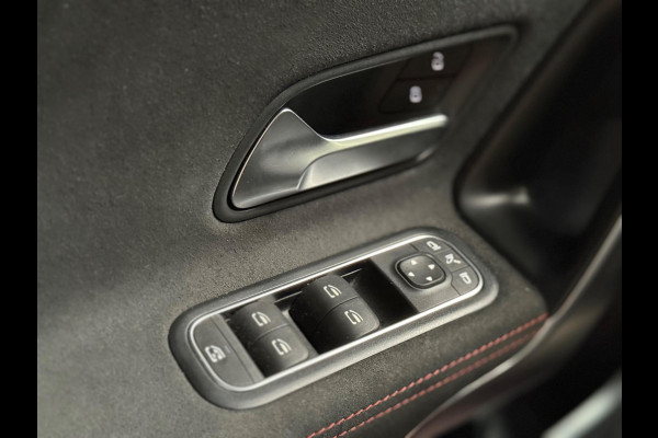 Mercedes-Benz A-Klasse 200 d Premium Plus Limo AMG Night | Pano | Burmester | Camera