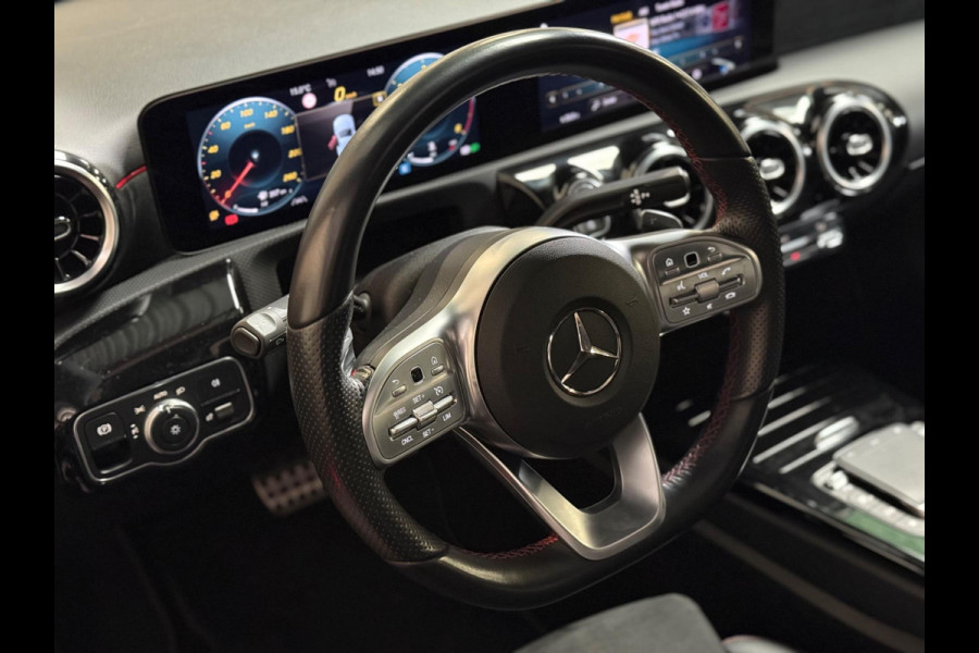 Mercedes-Benz A-Klasse 200 d Premium Plus Limo AMG Night | Pano | Burmester | Camera