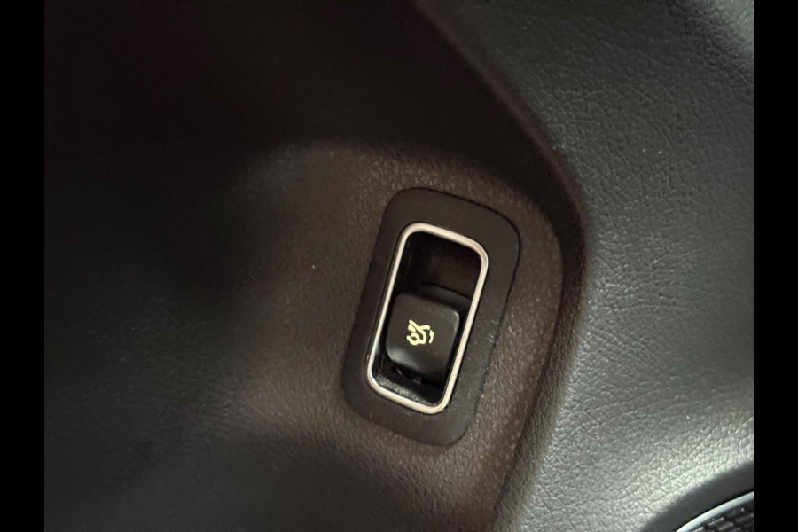 Mercedes-Benz A-Klasse 200 d Premium Plus Limo AMG Night | Pano | Burmester | Camera