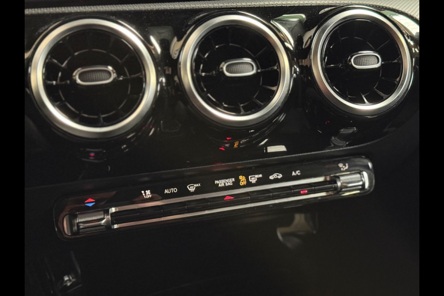 Mercedes-Benz A-Klasse 200 d Premium Plus Limo AMG Night | Pano | Burmester | Camera