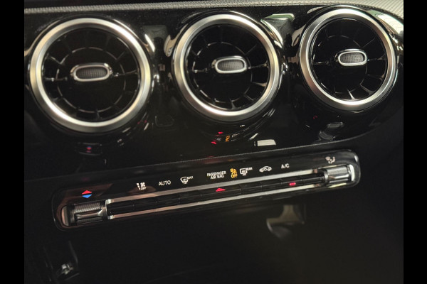 Mercedes-Benz A-Klasse 200 d Premium Plus Limo AMG Night | Pano | Burmester | Camera