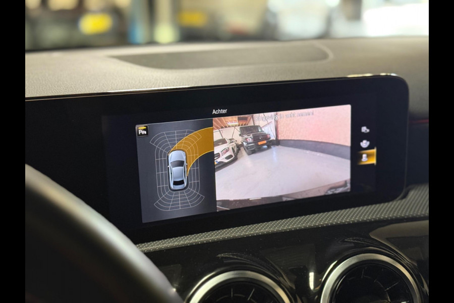 Mercedes-Benz A-Klasse 200 d Premium Plus Limo AMG Night | Pano | Burmester | Camera