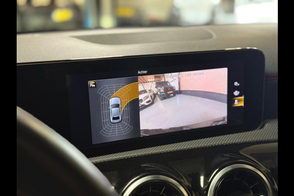 Mercedes-Benz A-Klasse 200 d Premium Plus Limo AMG Night | Pano | Burmester | Camera